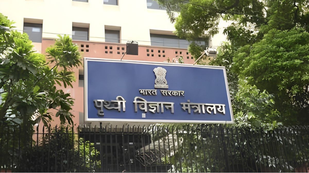 MoES invites applications for post of Accounts Officer/ Sr Manager