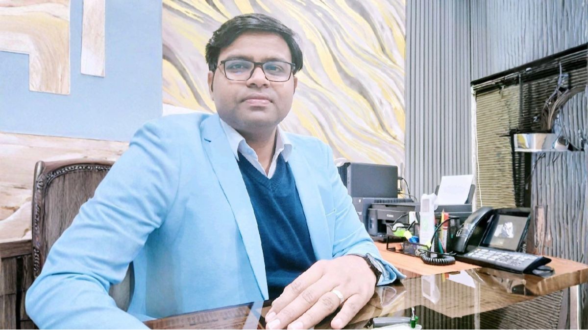 Railways transfer Manish Kumar as Chief Engineer/Track Machines, Central Railway