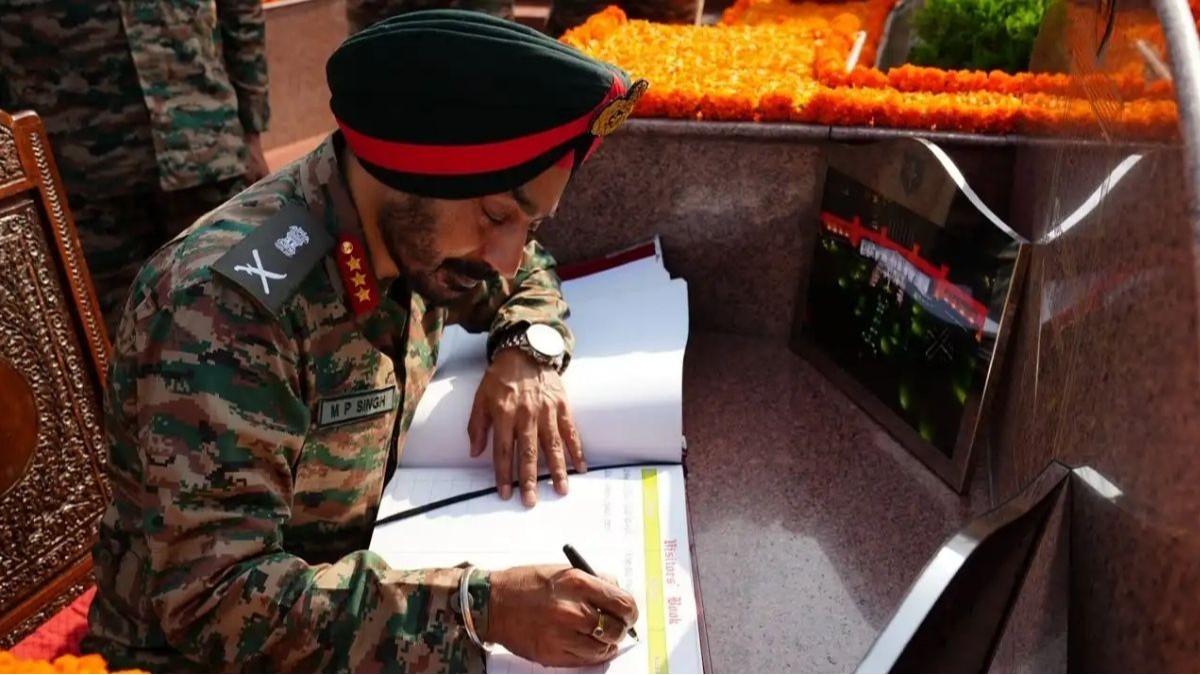 Lt Gen MP Singh is new Chief Northern Command.