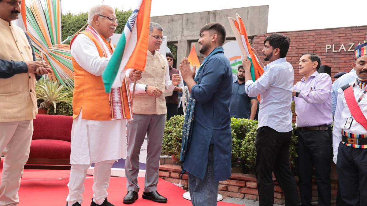 HUDCO celebrates Har Ghar Tiranga with patriotic fervour