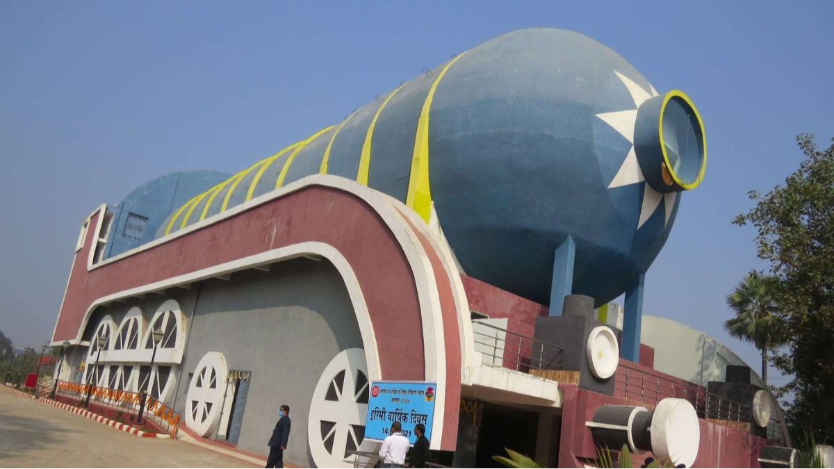 Railways transfer Sumit Kumar Gupta to IRIMEE