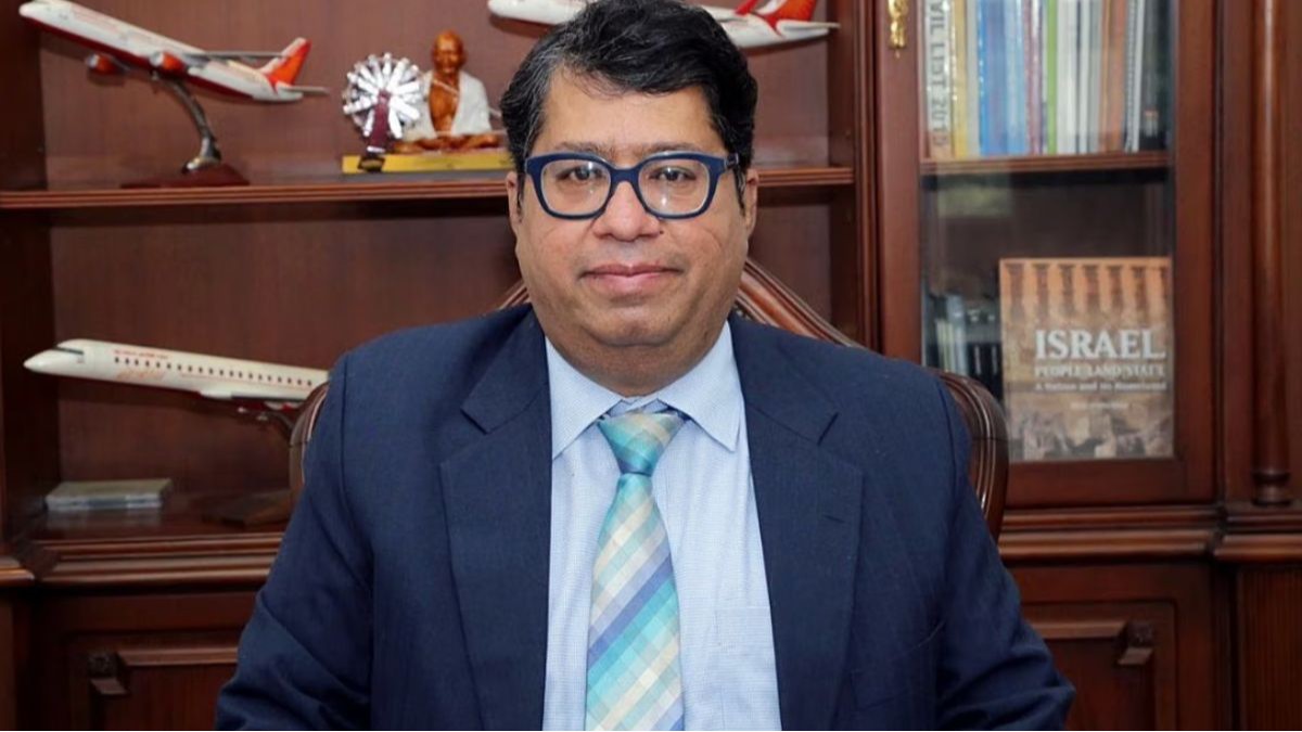 Vikram Dev Dutt to hold addl charge of Secretary, Petroleum & Natural Gas