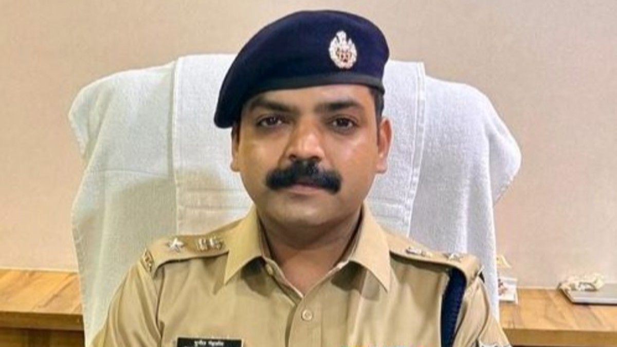 IPS Puneet Gehlot Leads Dewas Road Safety Transformation, Deaths Drop by 25%