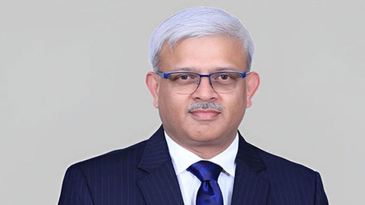 Mahesh Muralidhar Pai takes charge at South Indian Bank
