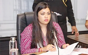 IAS Medha Roopam becomes first woman DM of NOIDA ,UP