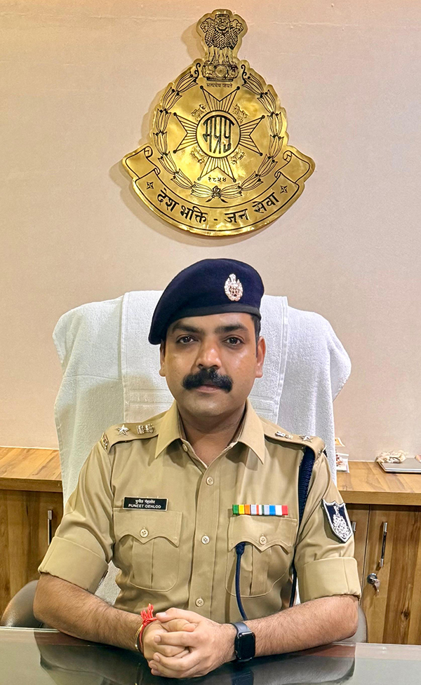 IPS Puneet Gehlod: 9,000+ CCTV Cameras, 22,000 Citizens Connected, and â‚¹1.25 Crore Returned in Cyber Frauds in Dewas