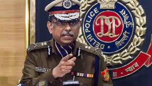 Who will be new CISF DG ?
