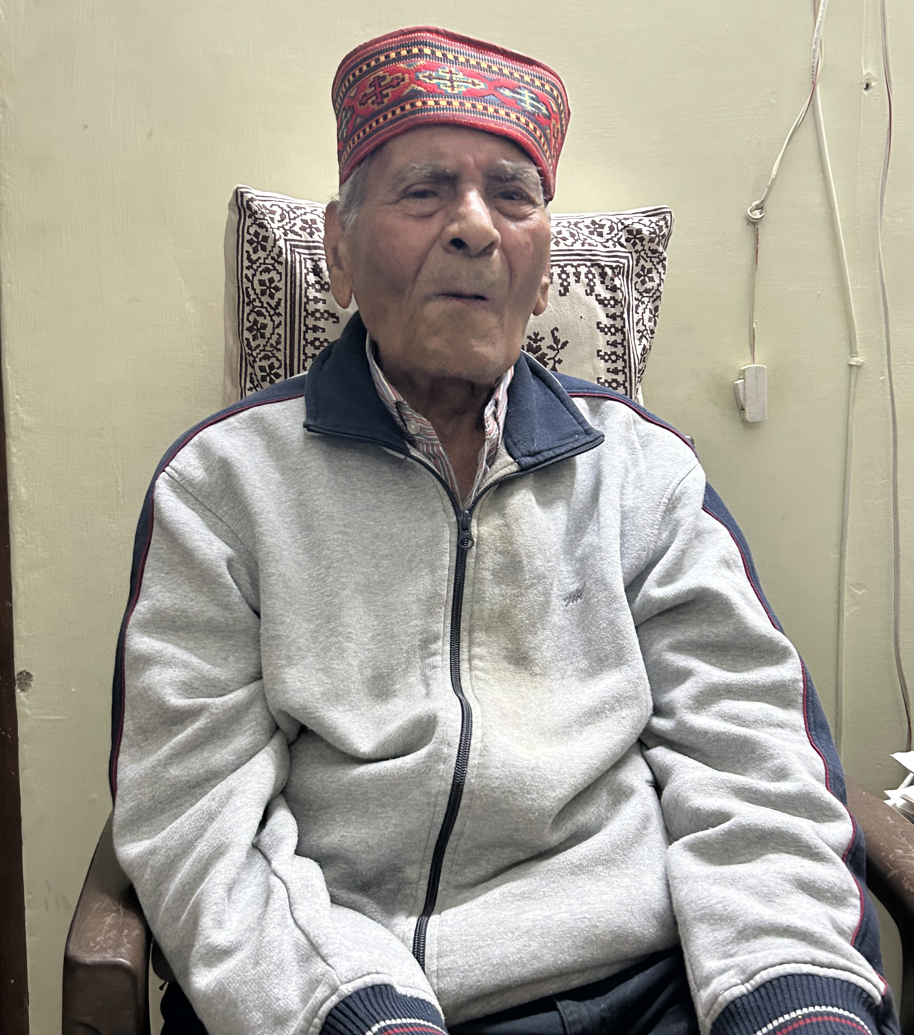 Indiaâ€™s only surviving 1948 batch IPS officer HM Joshi turns 100