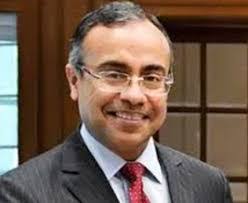 High Circles, praise Ambassador Sanjeev Singla for a successful visit of President Macron to India!