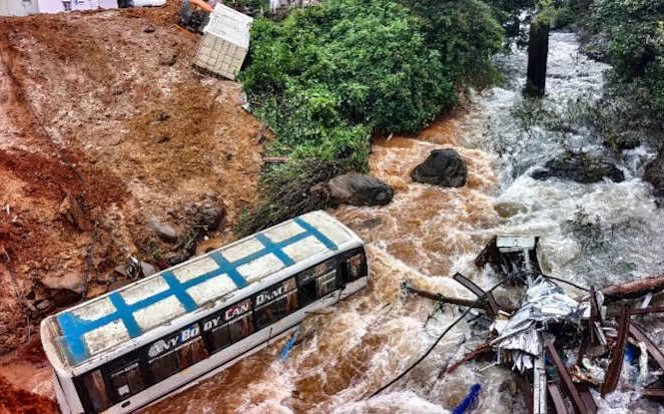 Wayanad Tunnel landslide: Keralam halts construction, orders probe & greenbelt audit