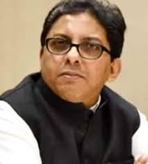 Is Ex WB Chief Secy, Alapan Bandyopadhyay Aiding Mamata Banerjee to Deal with TMC Factionalism in an Advisory Capacity?