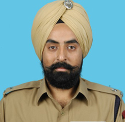 Amandeep Kapoor empanelled for holding IG/equivalent posts in GoI